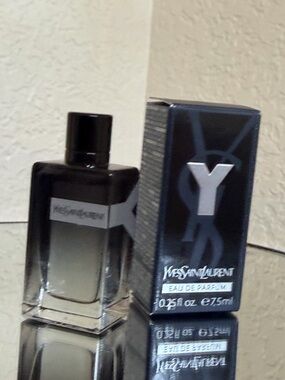 Yves Saint Laurent Y Eau De Parfum Men’s Travel Mini NIB